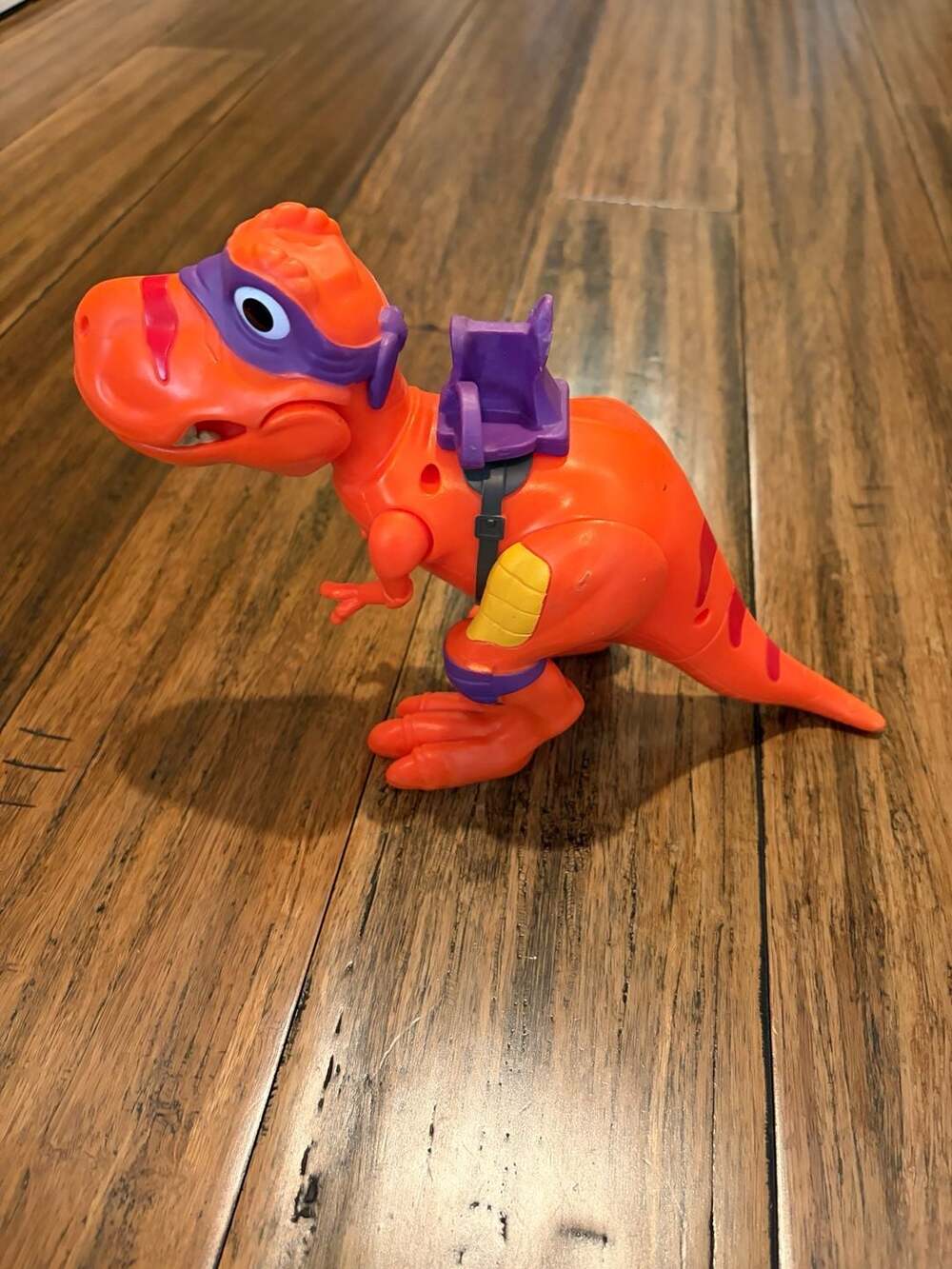 Teenage Mutant Ninja Turtles Half Shell Heroes Donatello T-Rex Dinosaur